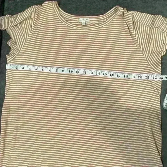 Nine Britton Rust Orange and Cream striped tee with ruffle tiered sleeves- sz 1X - Picture 6 of 7